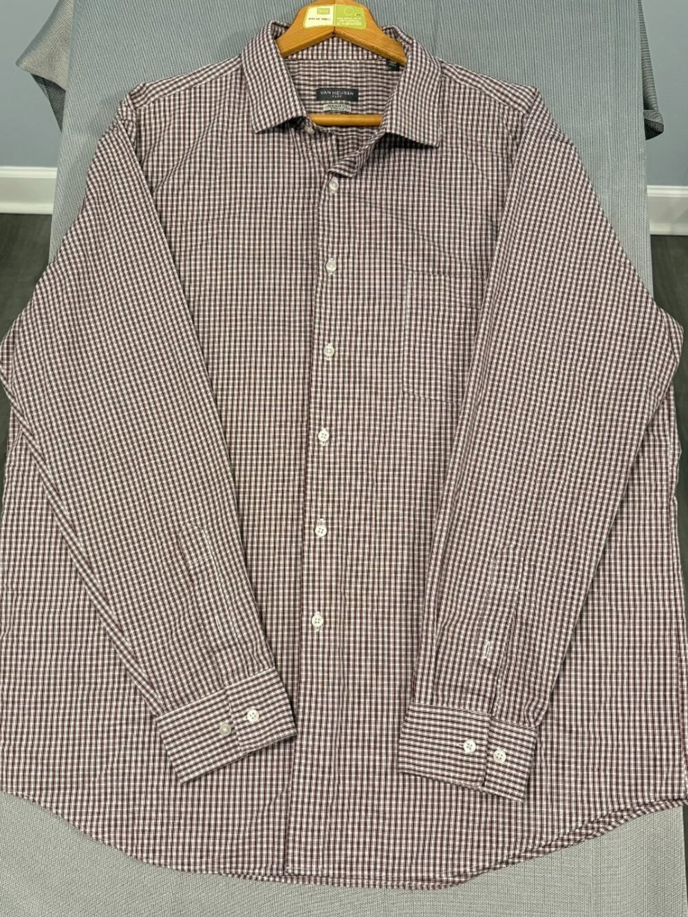 Van Heusen Mens Long Sleeve Button Up Shirt Red White Gingham Plaid XL
